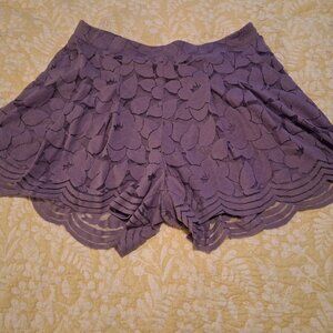 Women's Torrid Shorts, Size 1, Light Purple Lace.